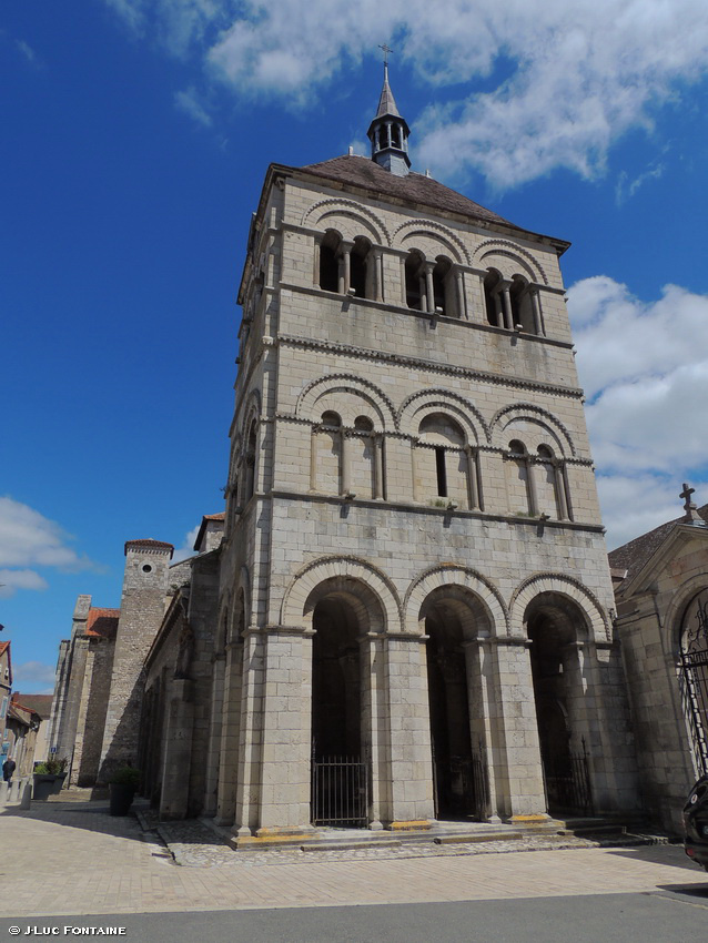 Ebreuil - Abbaye Saint-Léger