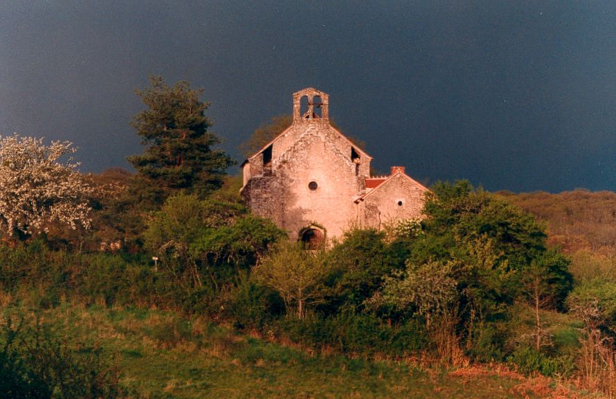 Le Brethon - Le prieuré de La Bouteille