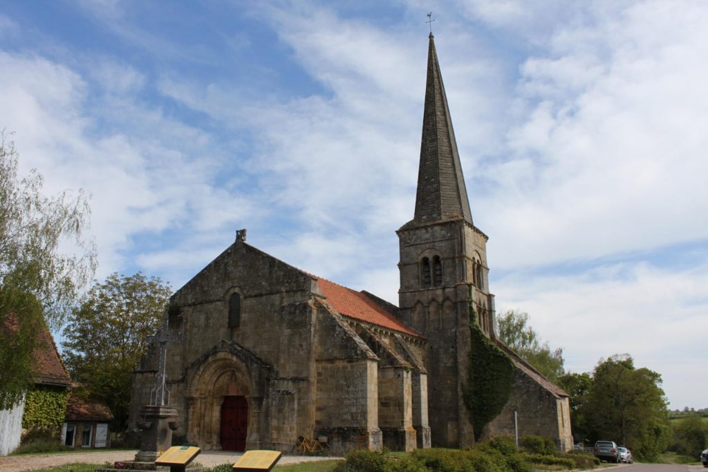 Autry-Issards - Eglise de la Sainte-Trinité