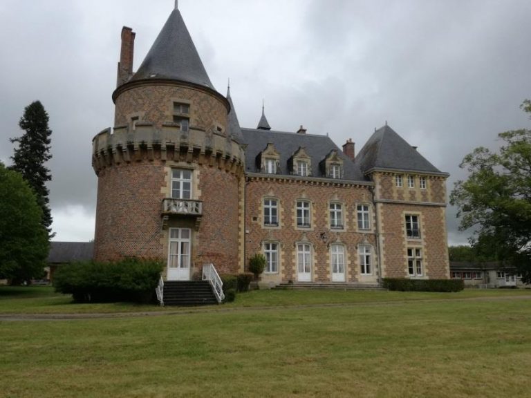 Yzeure Château du Parc Mon Bourbonnais