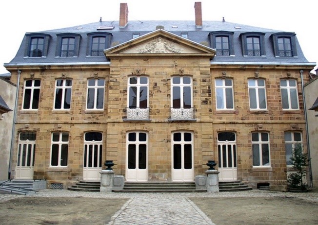 Moulins - Hôtel Cadier de Veauce (de Mora) (MIJ)