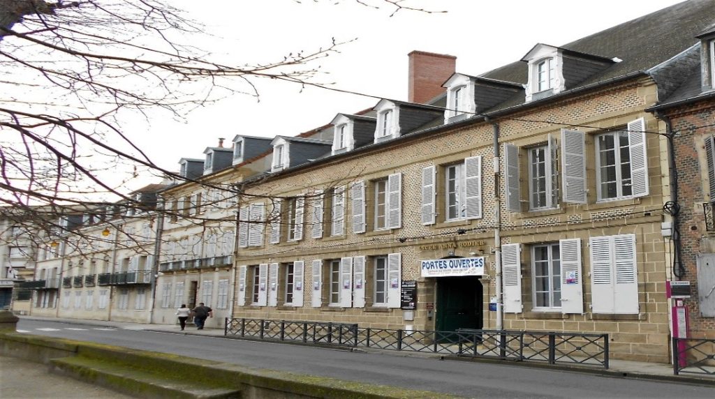 Moulins - Hôtel de Montlivault (Lycée Anna Rodier)
