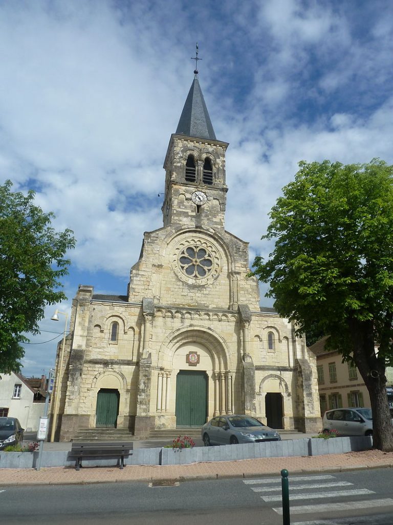 Le Donjon - église Saint-Maurice